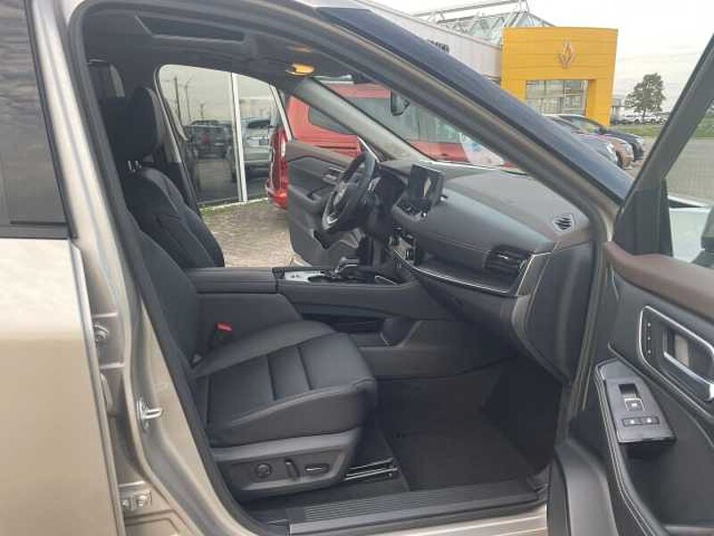 Nissan X-TRAIL TEKNA 1.5L V